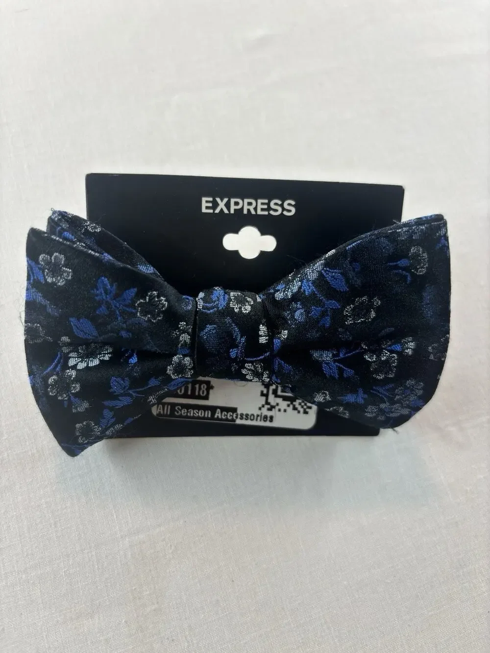 NWT Express Men`s 100% Silk Bow Tie New $39 Adjustable Ships Fast